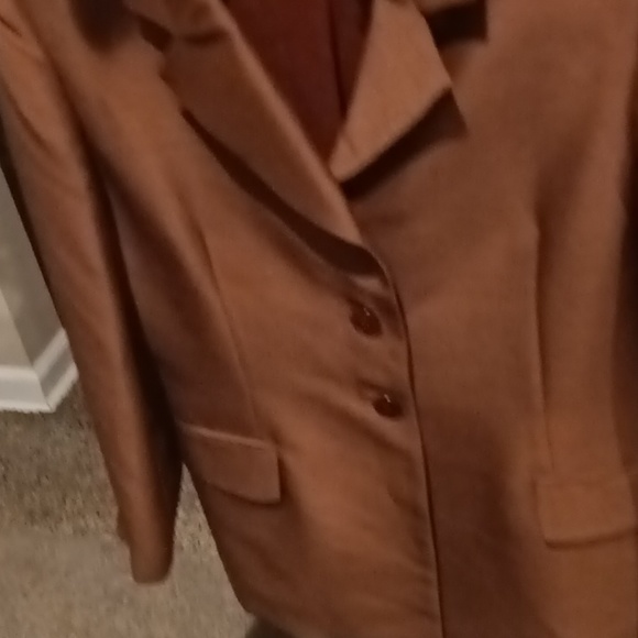 FINAL PRICE JONES NEW YORK 100% silk brown blazer with brown buttons 10 - Picture 8 of 11